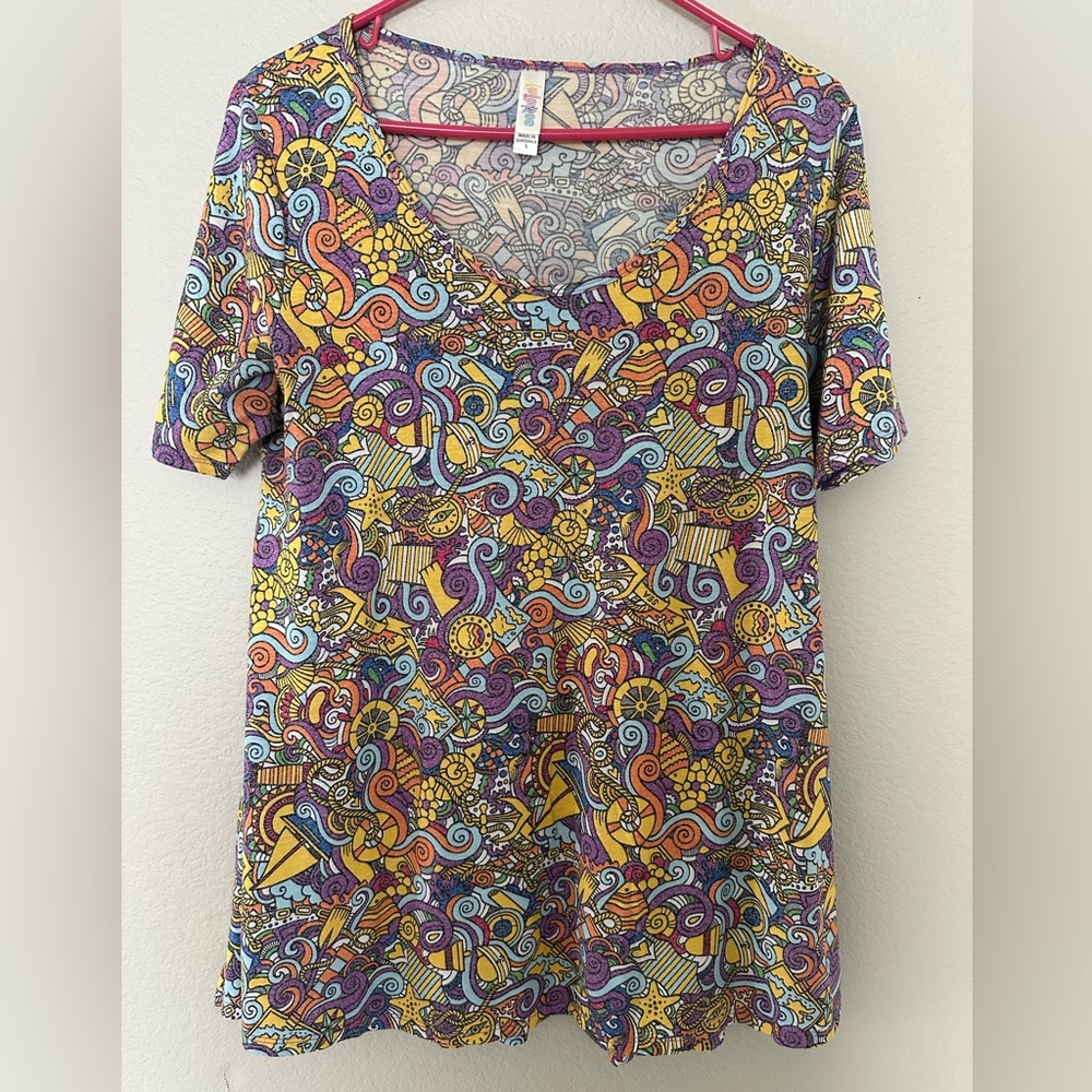 LULAROE SIZE SMALL TUNIC BLOUSE TOP SHORT SLEEVES OCEAN THEME PRINT